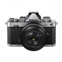 Nikon ZFC + Z 28 F2,8 SE + SD 64GB 800 Pro